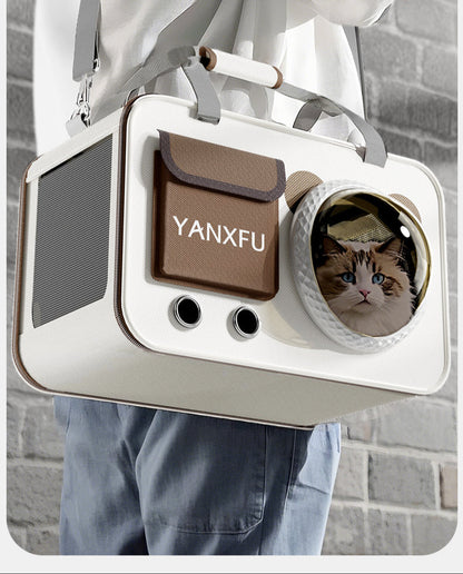 Erdvi ir kvėpuojanti katės tašė HUIYIMU – komfortas Jūsų augintiniui kelionėje